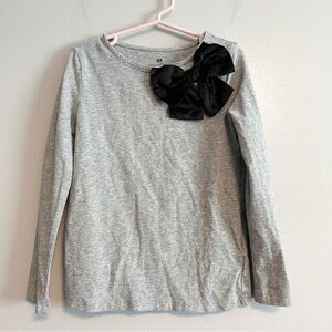 H&M Heather Gray Top with Black Bow Accent Girls Size 6X